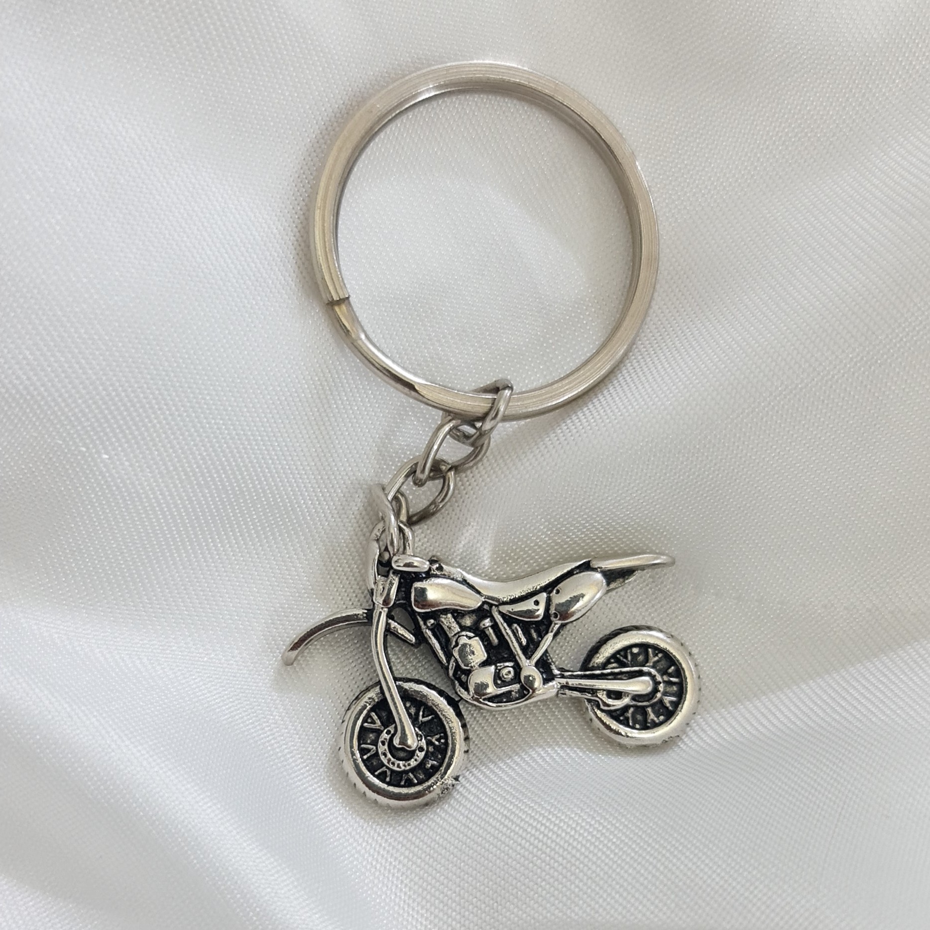 جاسوئیچی موتور