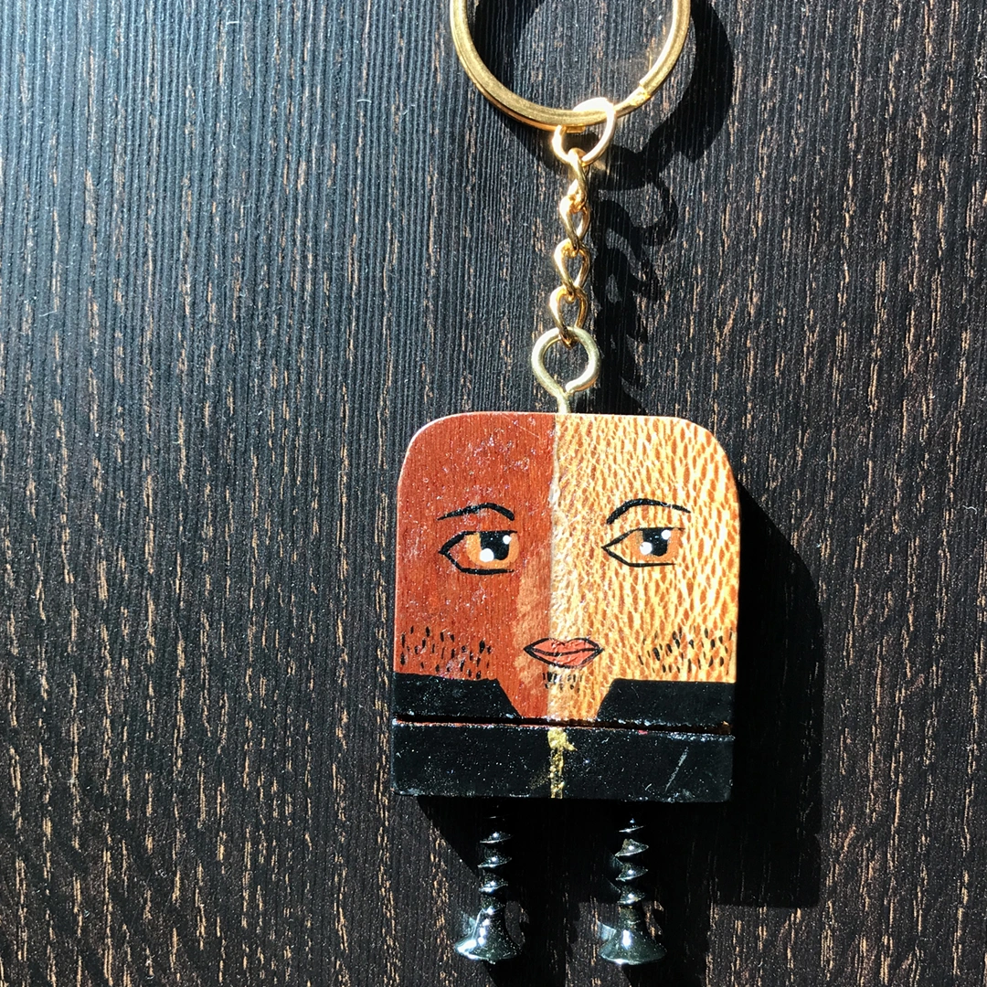 جاسوئیچی چوبی