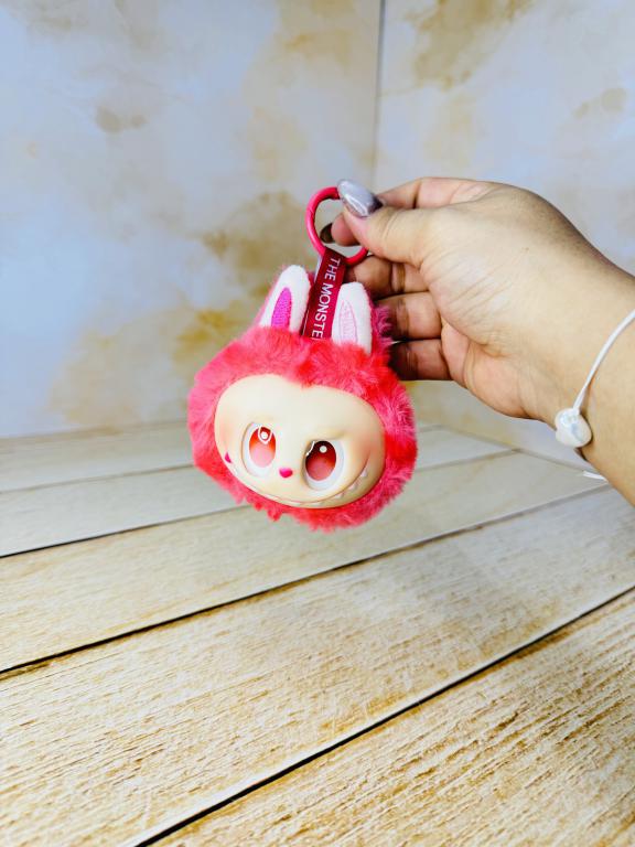 آويز سر جاسوِِئیچی لبوبو اورجينال كد 2702