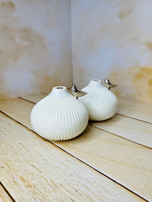 دستگاه بخور سرد 300 میل ONION طرح پرنده طلایی کد 2725