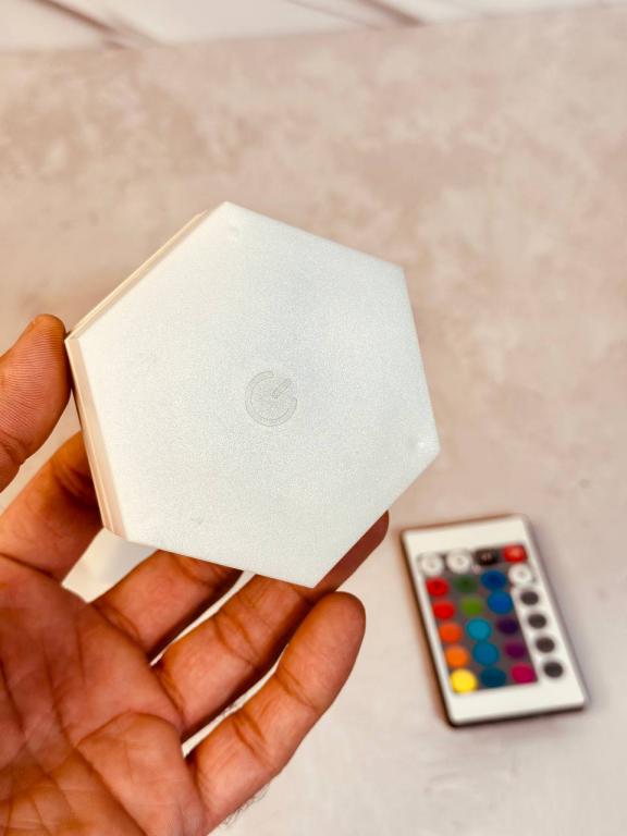 چراغ هالوژنی لمسی ریموت دار کد 2711