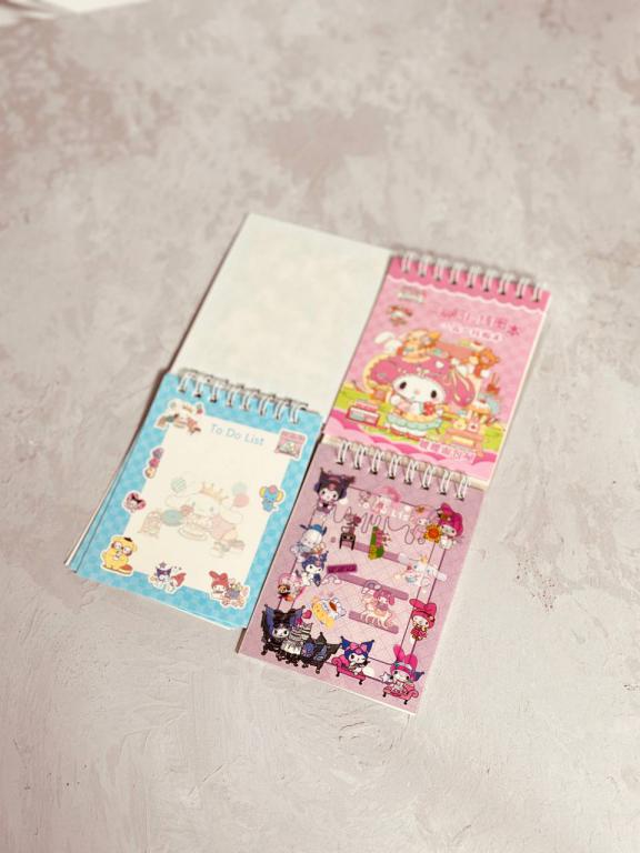 دفترچه يادداشت استيكر دار كرومى و دوستان كد 2706