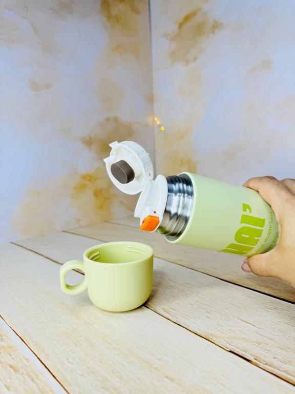 فلاسک لیوان دار برند HAL ظرفیت 500 میل کد 2784