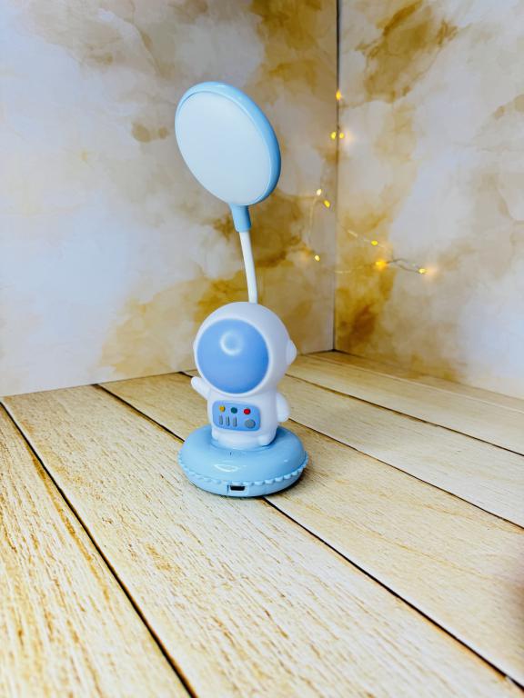 چراغ مطالعه فانتزی طرح فضانورد کد 2818