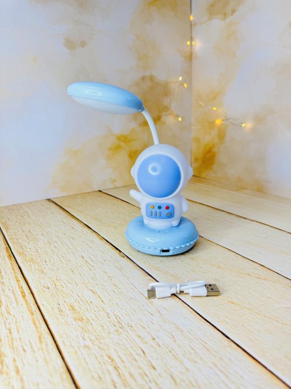 چراغ مطالعه فانتزی طرح فضانورد کد 2818