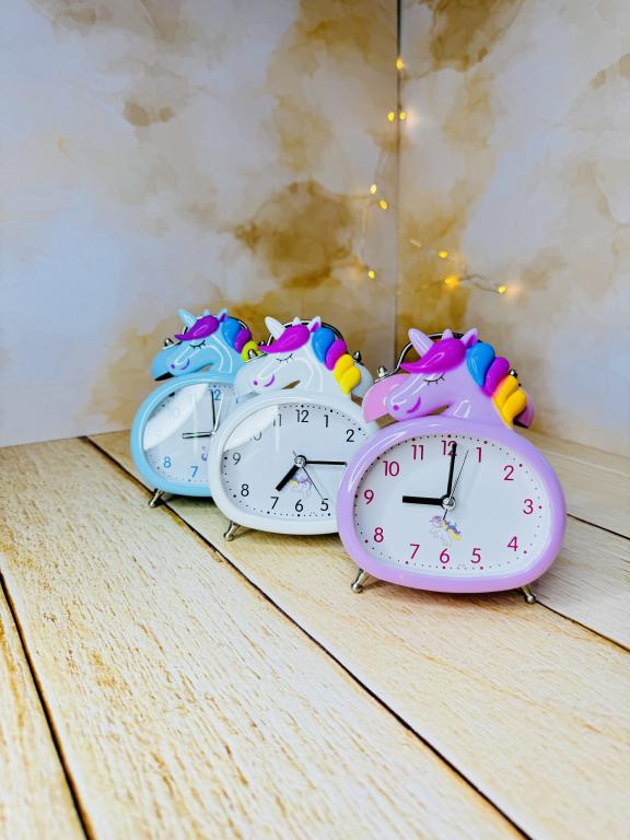 ساعت رومیزی شماطه دار طرح یونیکورن فانتزی کد 2822