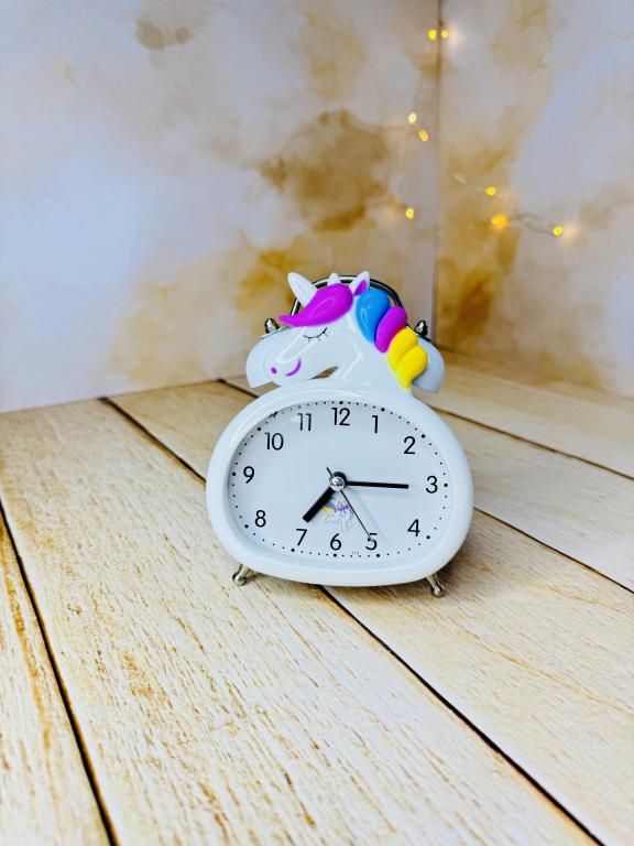 ساعت رومیزی شماطه دار طرح یونیکورن فانتزی کد 2822