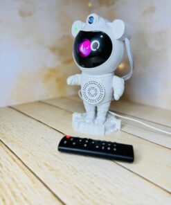 اسپیکر بلوتوثی چراغ دار کهکشانی طرح فضانورد کد 2848