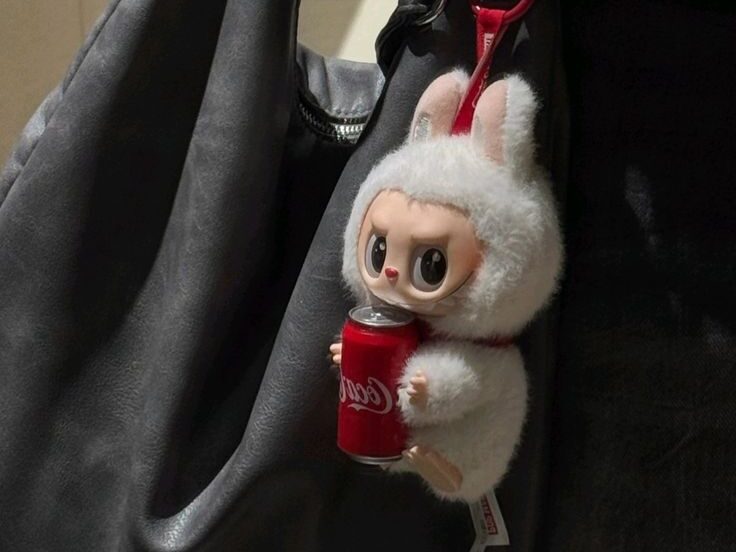 عروسک لبوبو