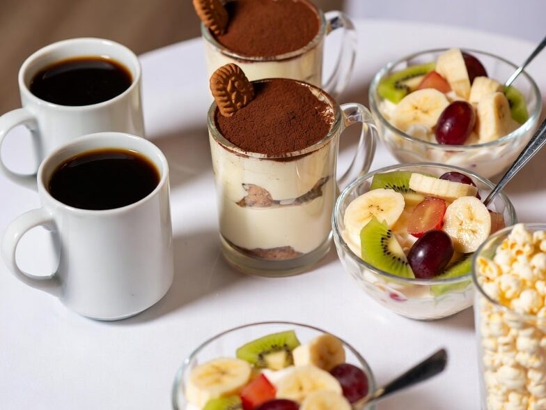 پذیرایی از مهمان در پاییز