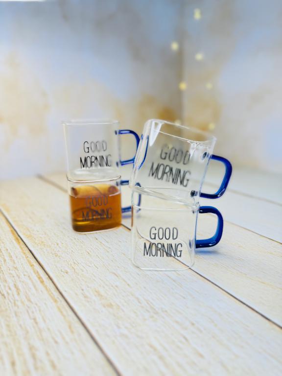 شات قهوه پیرکس مربعی دسته رنگی GOOD MORNING کد 2936