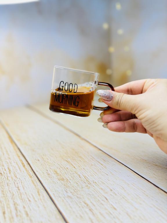 شات قهوه پیرکس مربعی دسته رنگی GOOD MORNING کد 2936